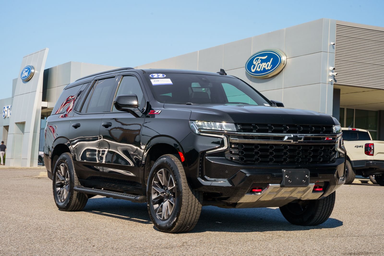 Certified Used 2022  Chevrolet Z71 image 1