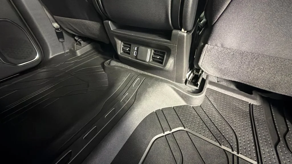 Used 2026 Summit White Chevrolet RST image 30