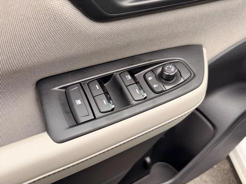 Used 2026 White Subaru Base image 9