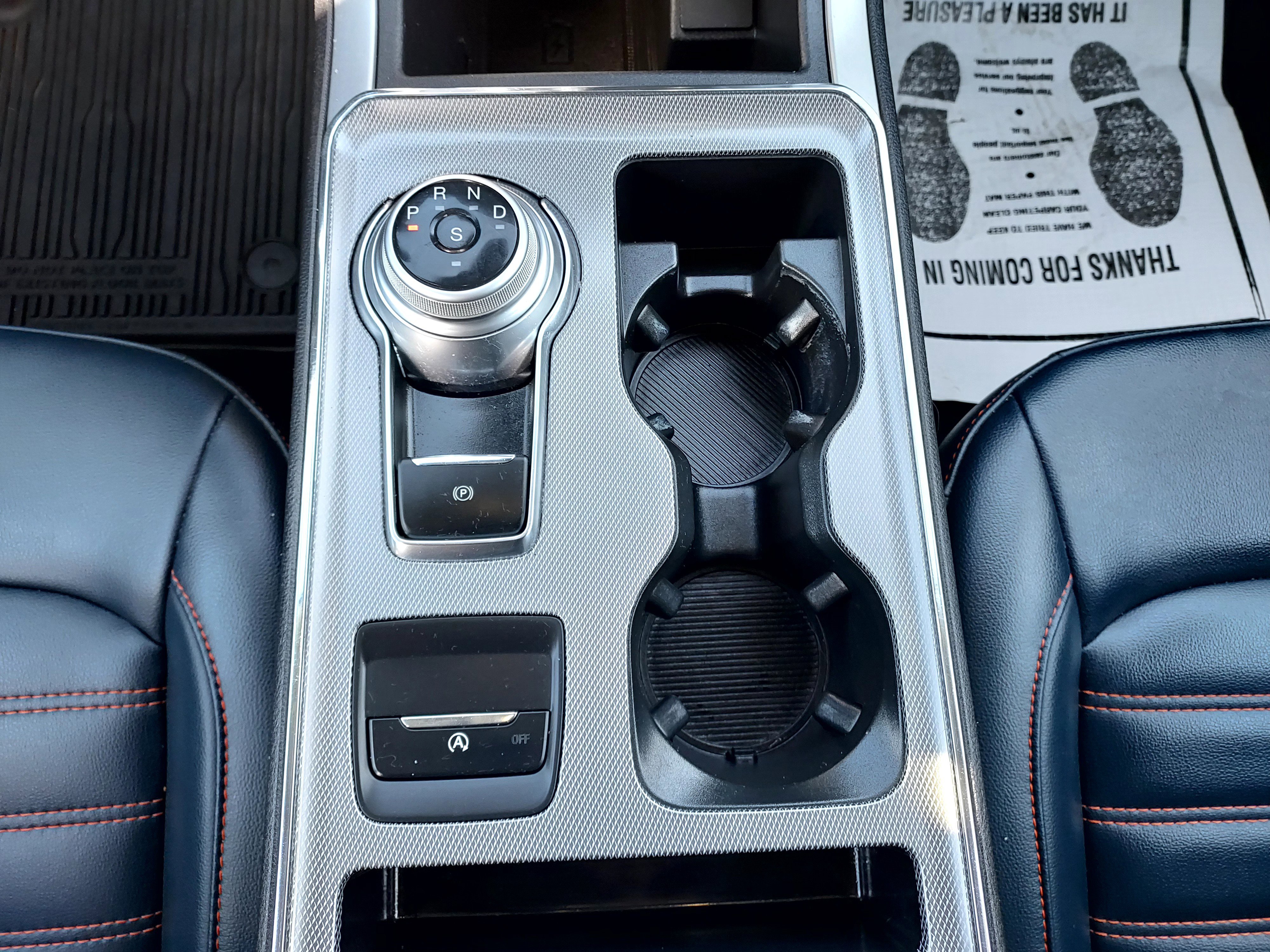 Used 2022 Black Ford SEL image 21