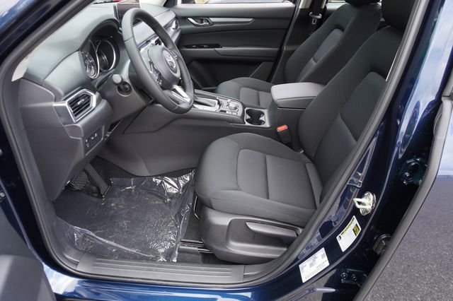 2025 Mazda CX-5 S - Photo 16