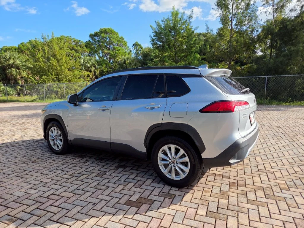 Certified Used 2022 Silver Toyota LE image 9