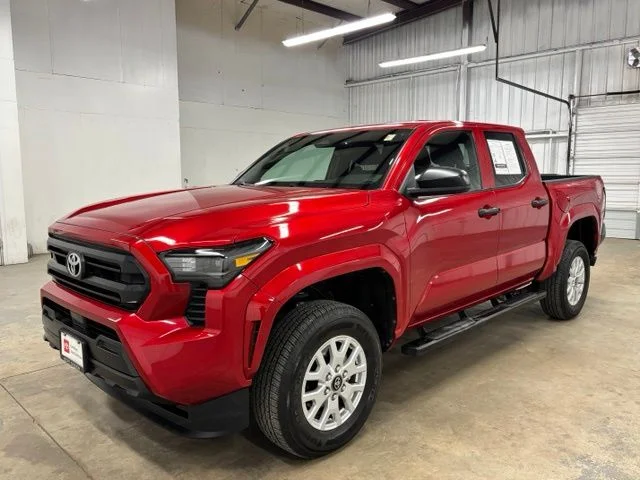 Certified Used 2025 Red Toyota SR image 3