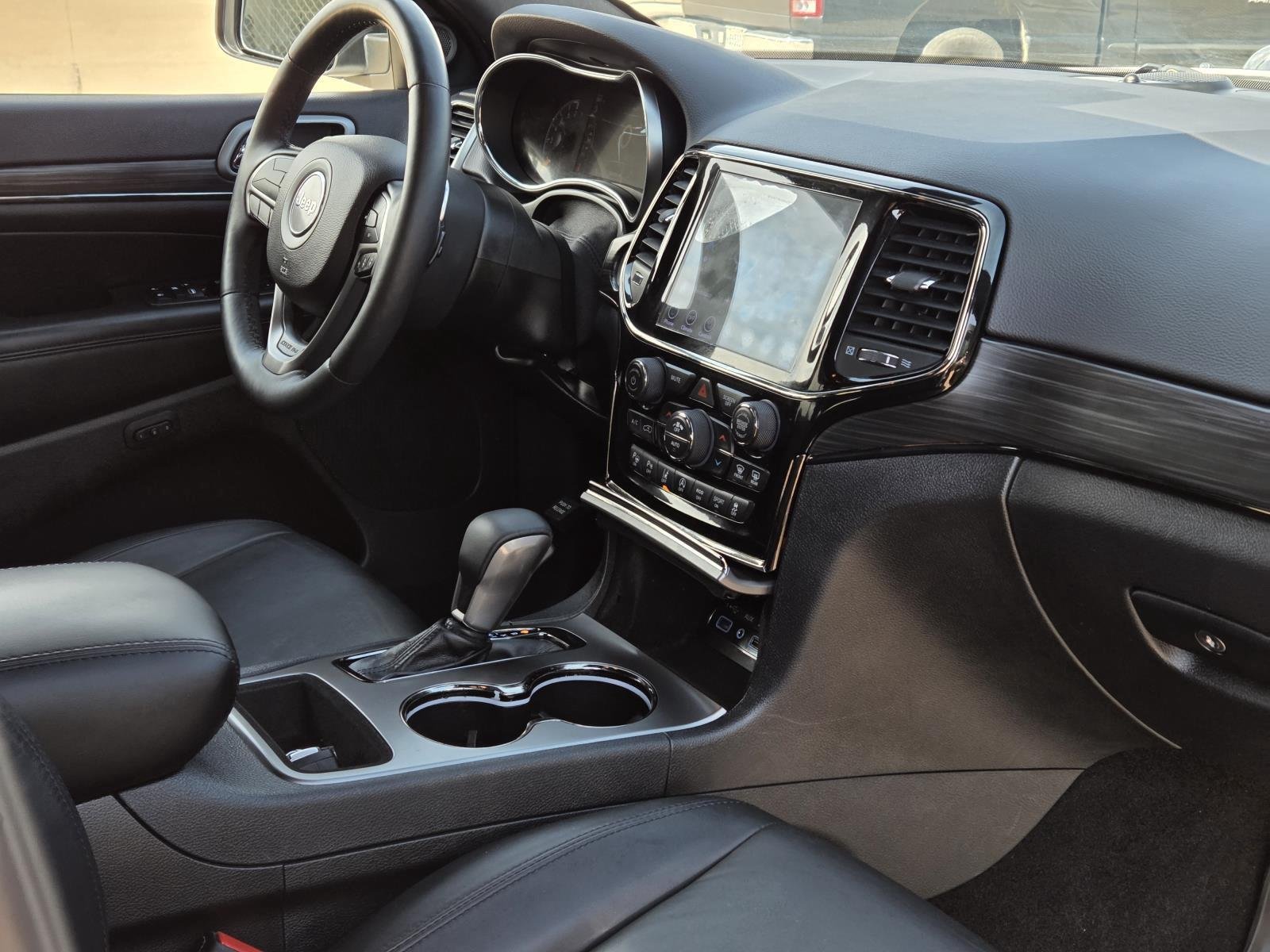 Used 2019 Bright White Clearcoat Jeep Limited X image 40