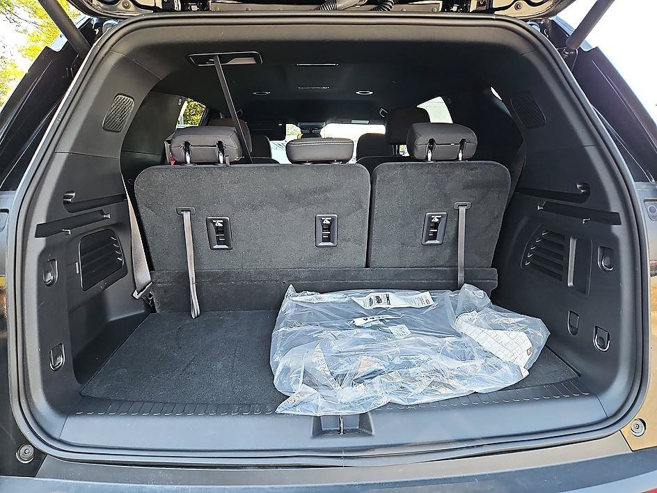 2026 Chevrolet Traverse LT - Photo 12