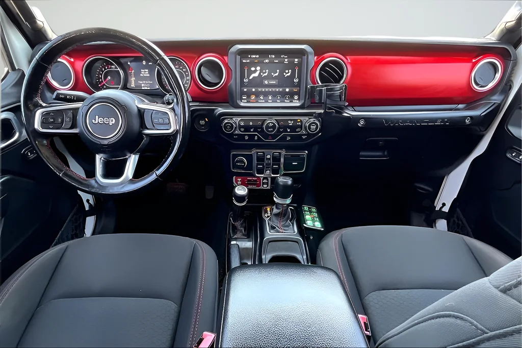 Used 2021 White Jeep Unlimited Rubicon image 7