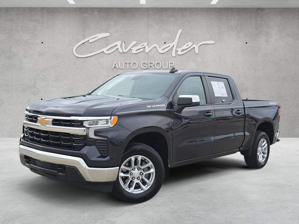 2023 Chevrolet Silverado 1500 LT 2FL 4X4 Crew Cab Short Box's photo