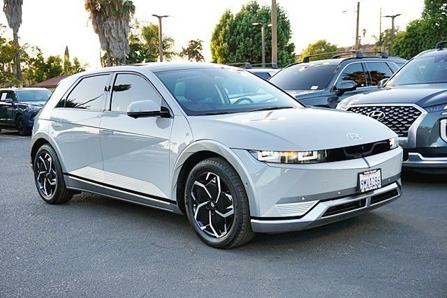 Used 2024 Gray Hyundai Limited image 1