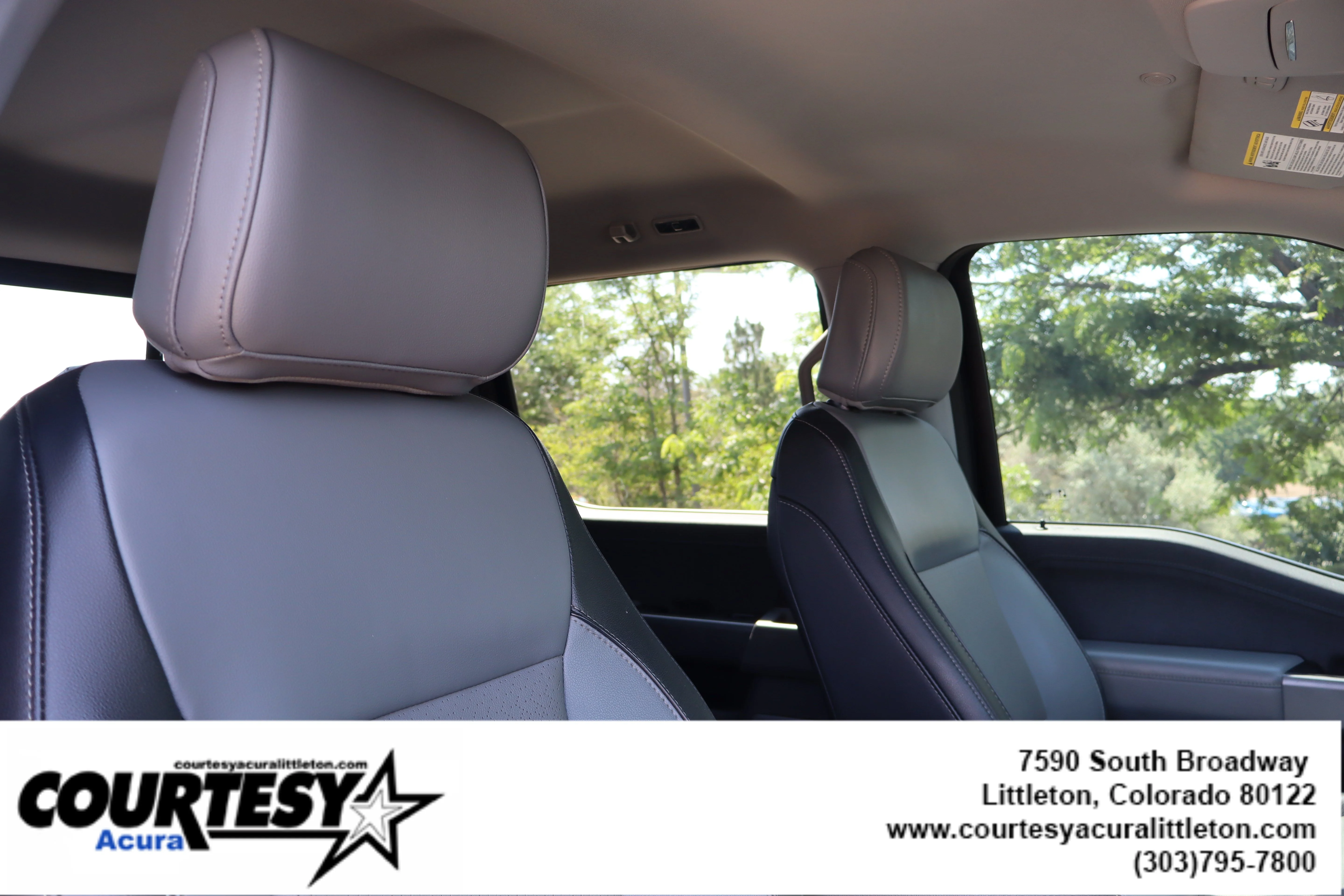 Used 2022 Black Ford LARI image 30