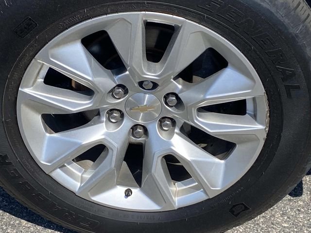 Used 2021 White Chevrolet Custom image 20
