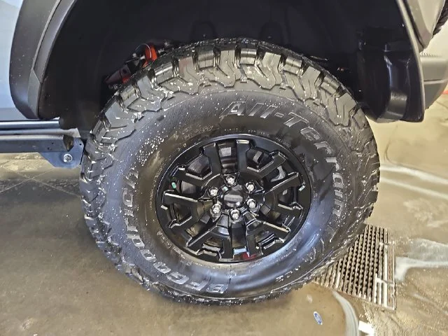 Used 2023 Silver Ford Raptor image 30