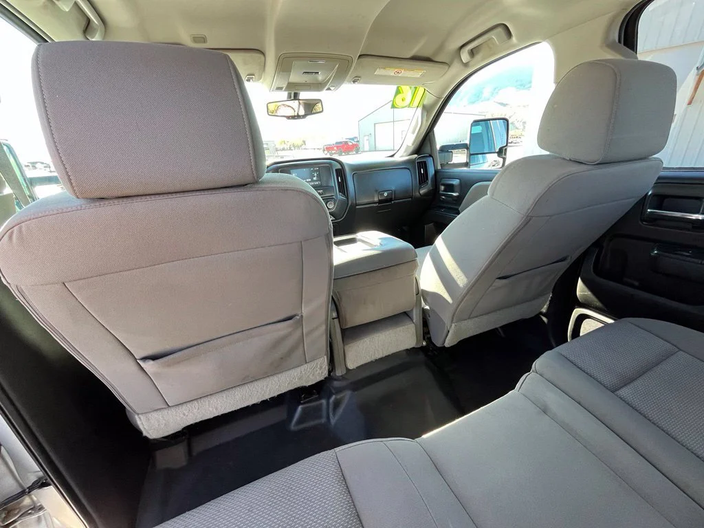 Used 2016 SILVER ICE METALLIC Chevrolet Work Truck image 15