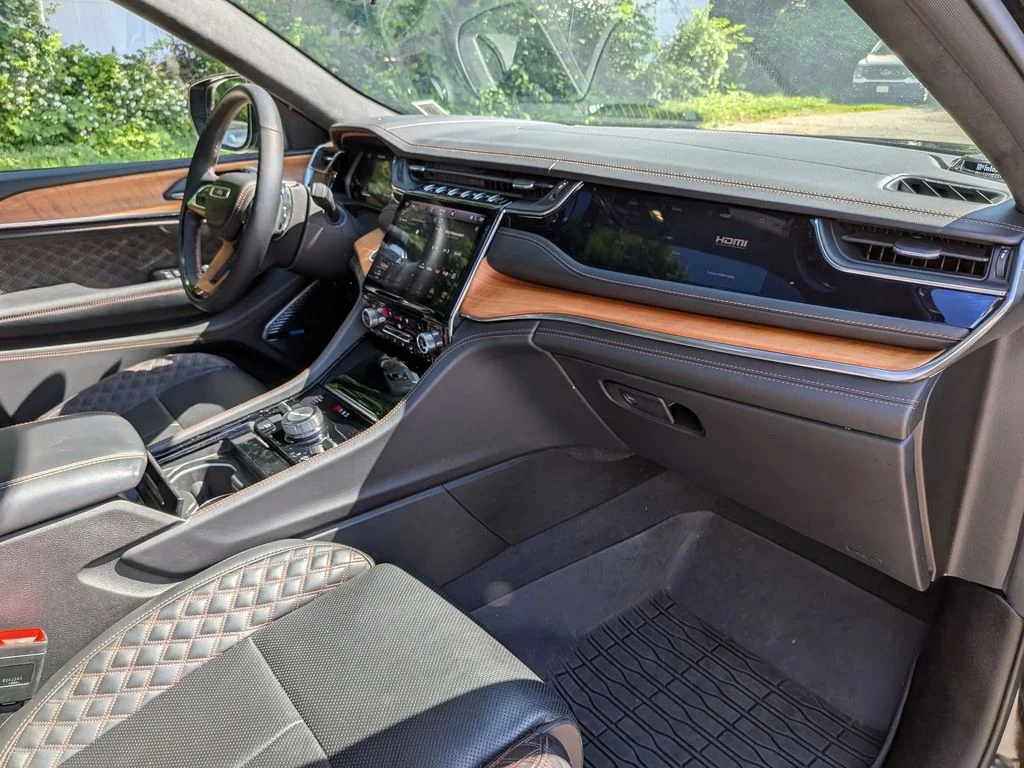 Used 2023 Black Jeep Summit Reserve image 36