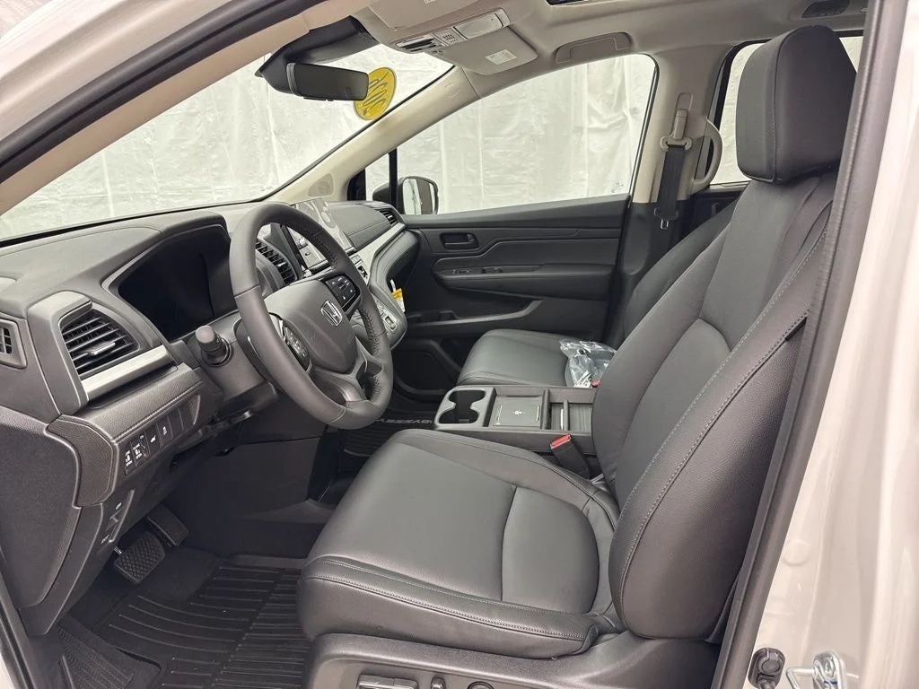 New 2026 Platinum White Pearl Honda EX-L image 18