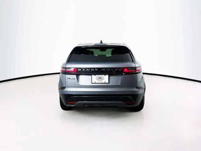 Used 2026  Land Rover Dynamic SE image 6