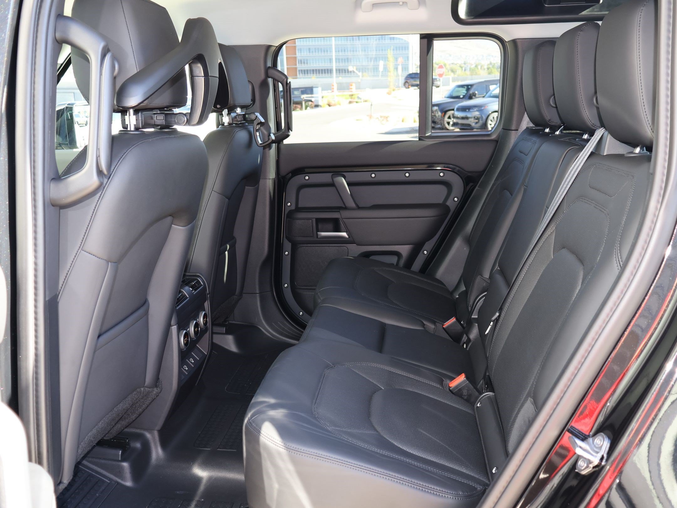 Used 2025 Santorini Black Metallic Land Rover 110 P300 S image 27