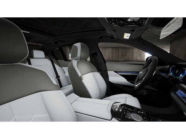 New 2027 Black Sapphire Metallic BMW 550e xDrive image 9