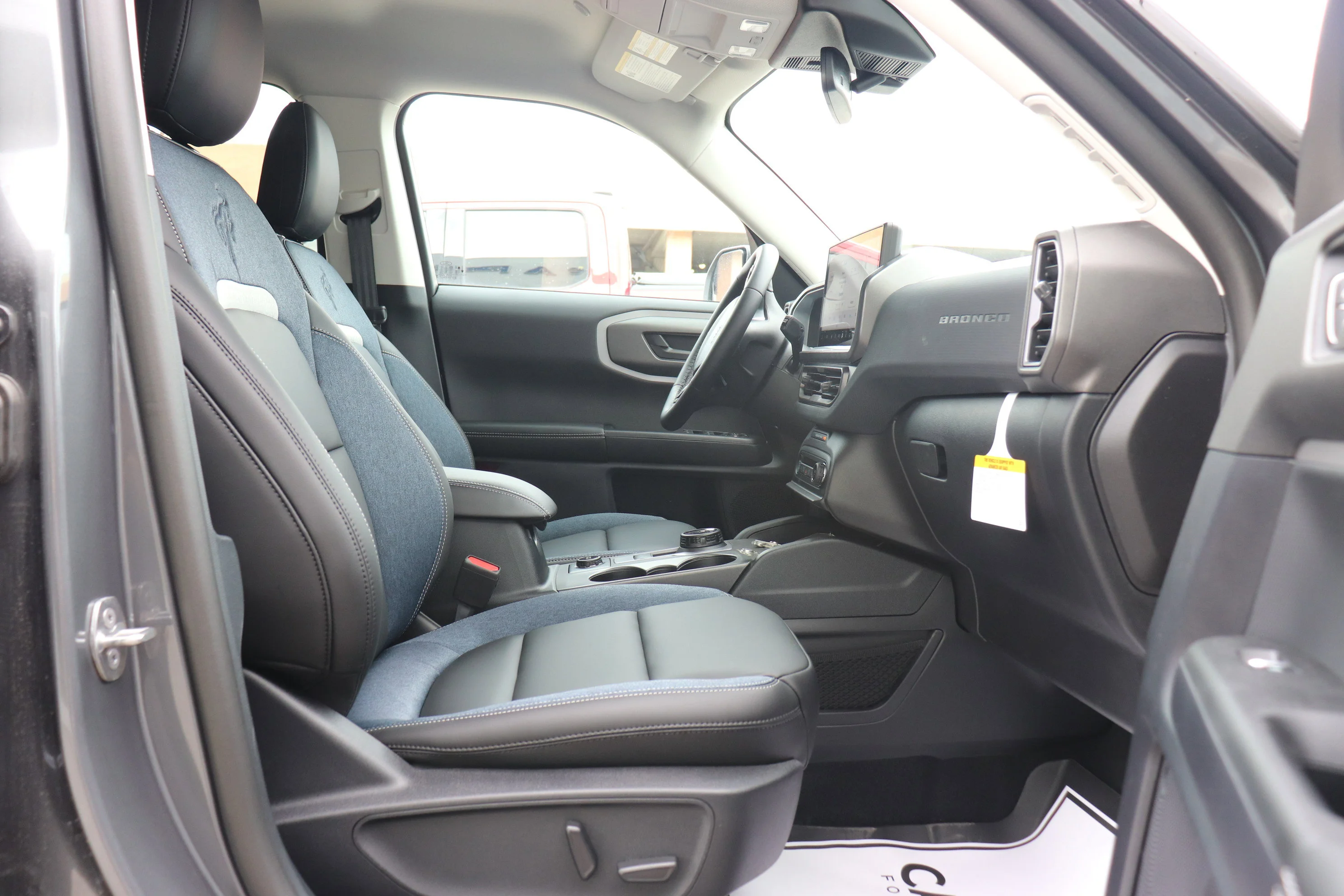 New 2026 CARBONIZED GREY Ford Outer Banks image 8