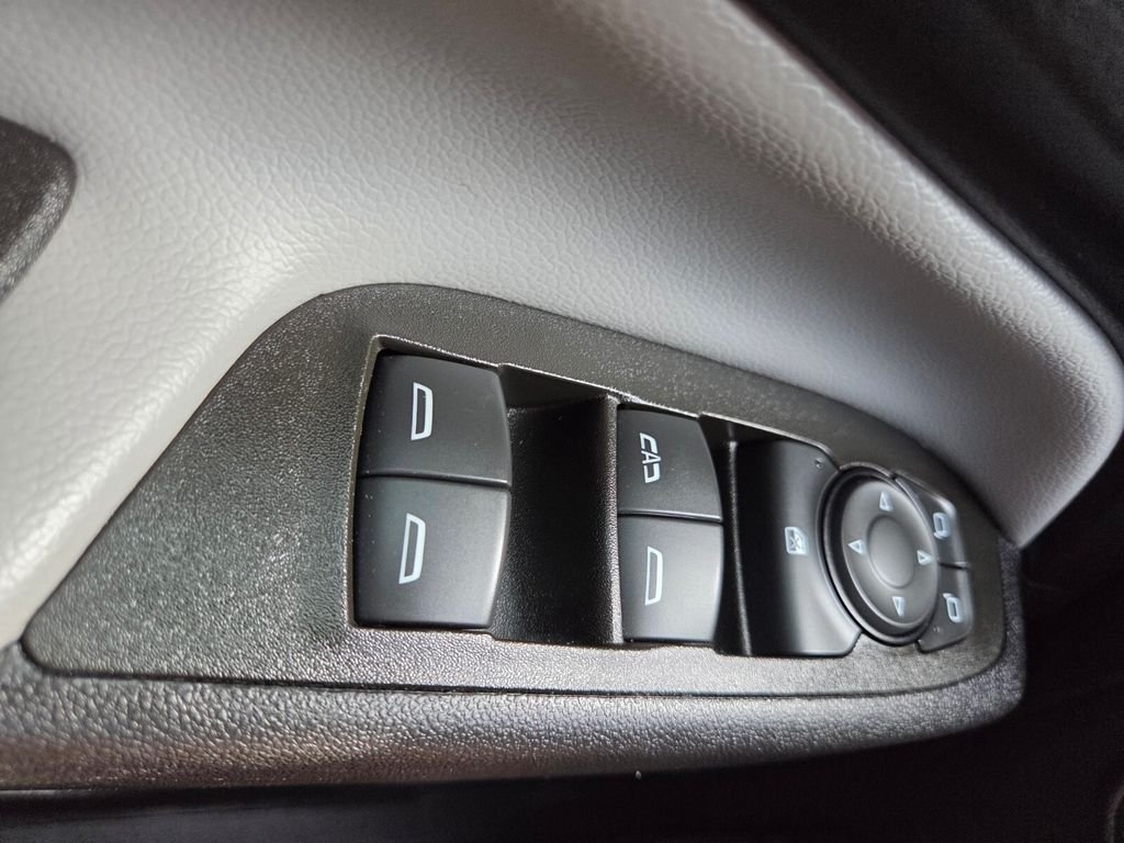 2023 Chevrolet Equinox LS - Photo 20
