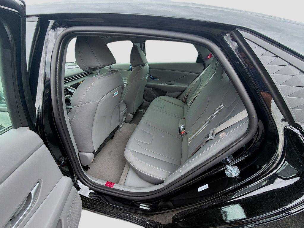 New 2026 Abyss Black Hyundai SEL Sport image 18