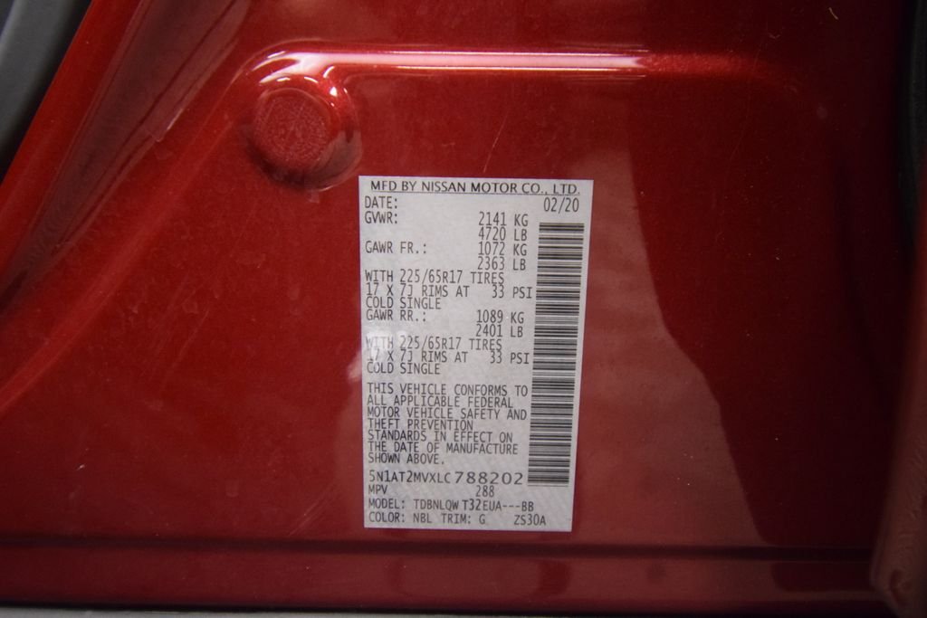 Used 2020 Red Nissan SV image 22