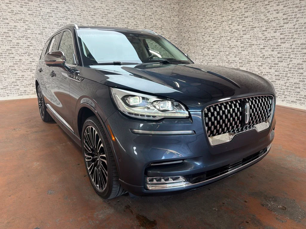 Used 2021 Flight Blue Lincoln Black Label image 9