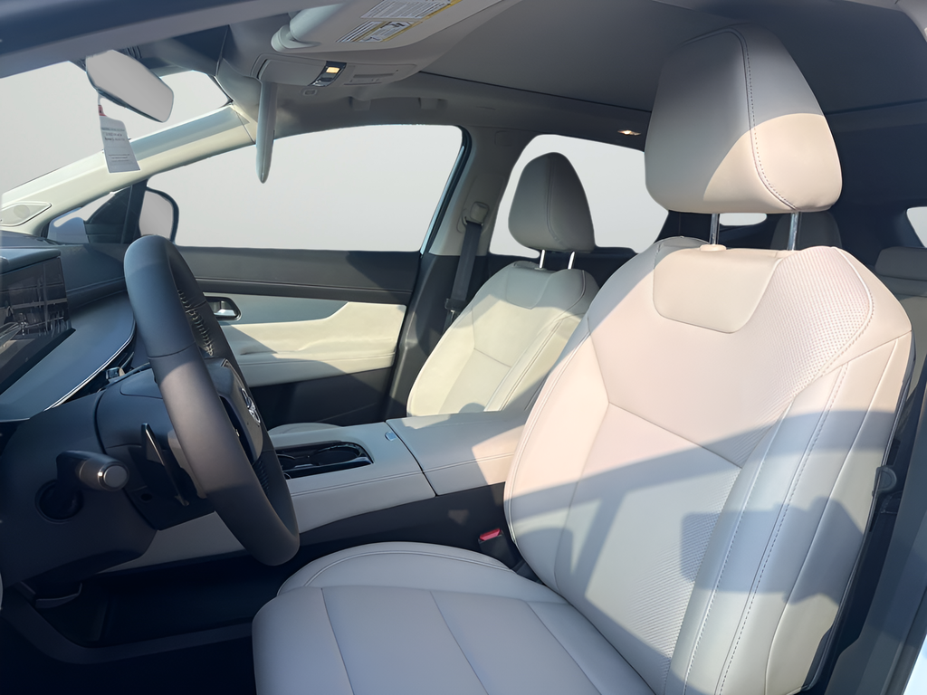 New 2026 White Nissan SL image 16