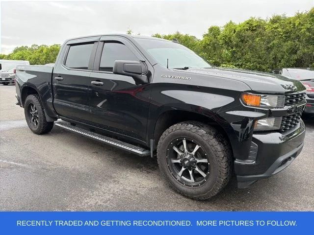 2019 Chevrolet Silverado 1500 Custom 4X4 Crew Cab Short Box's photo