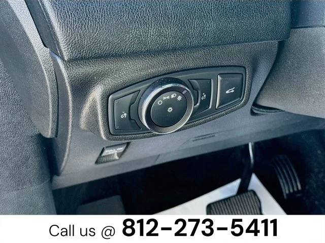 Used 2019 White Lincoln Select image 10