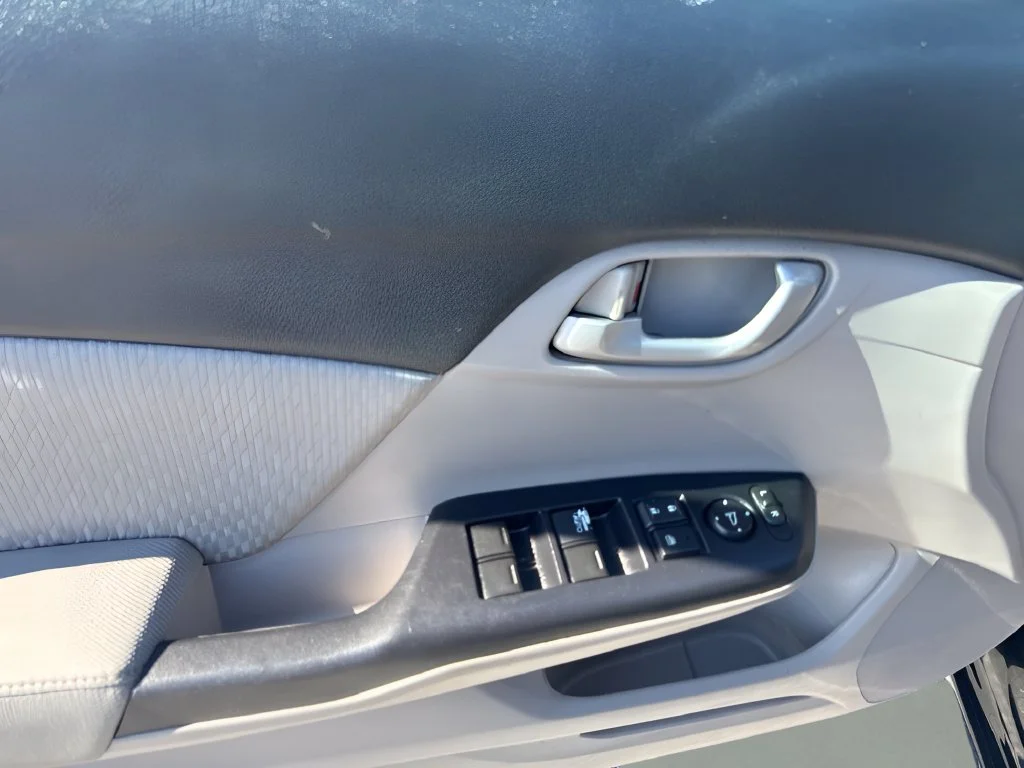 Used 2015  Honda LX image 20