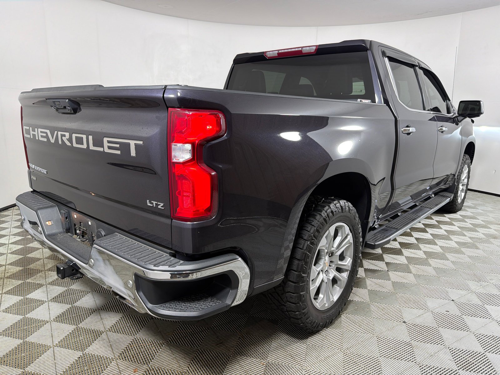 Used 2022 Dark Ash Metallic Chevrolet LTZ image 3