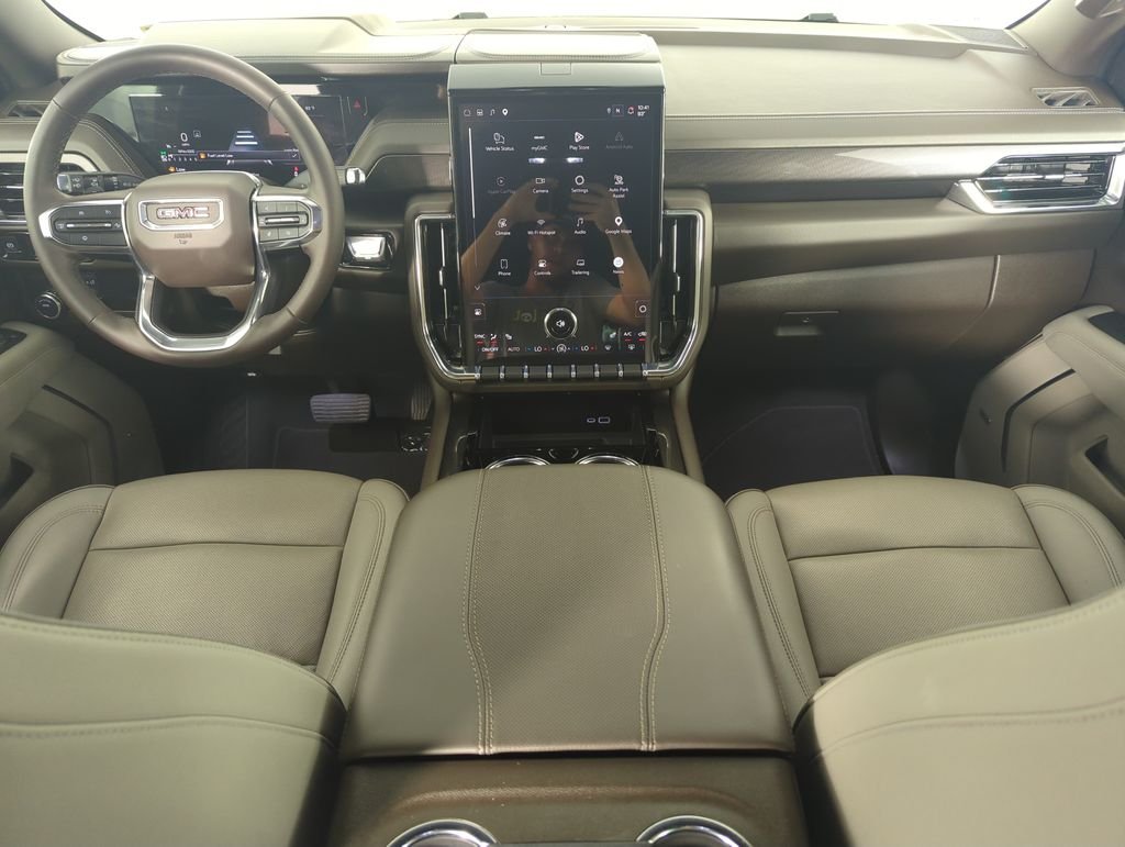 Used 2025 White GMC Elevation image 14