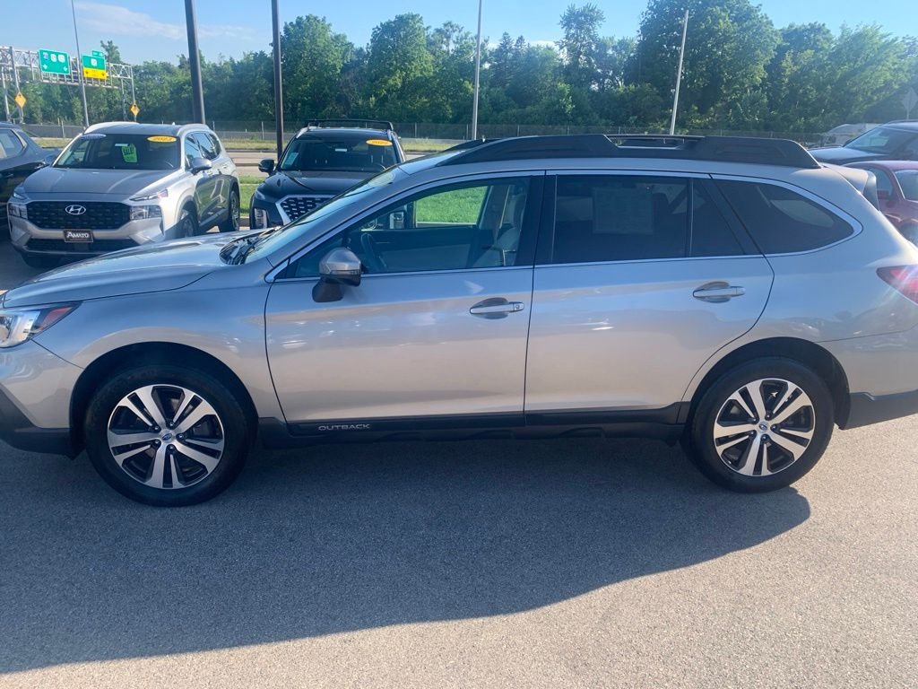 Used 2019 Subaru Outback Limited with VIN 4S4BSAJC1K3329806 for sale in Menomonee Falls, WI