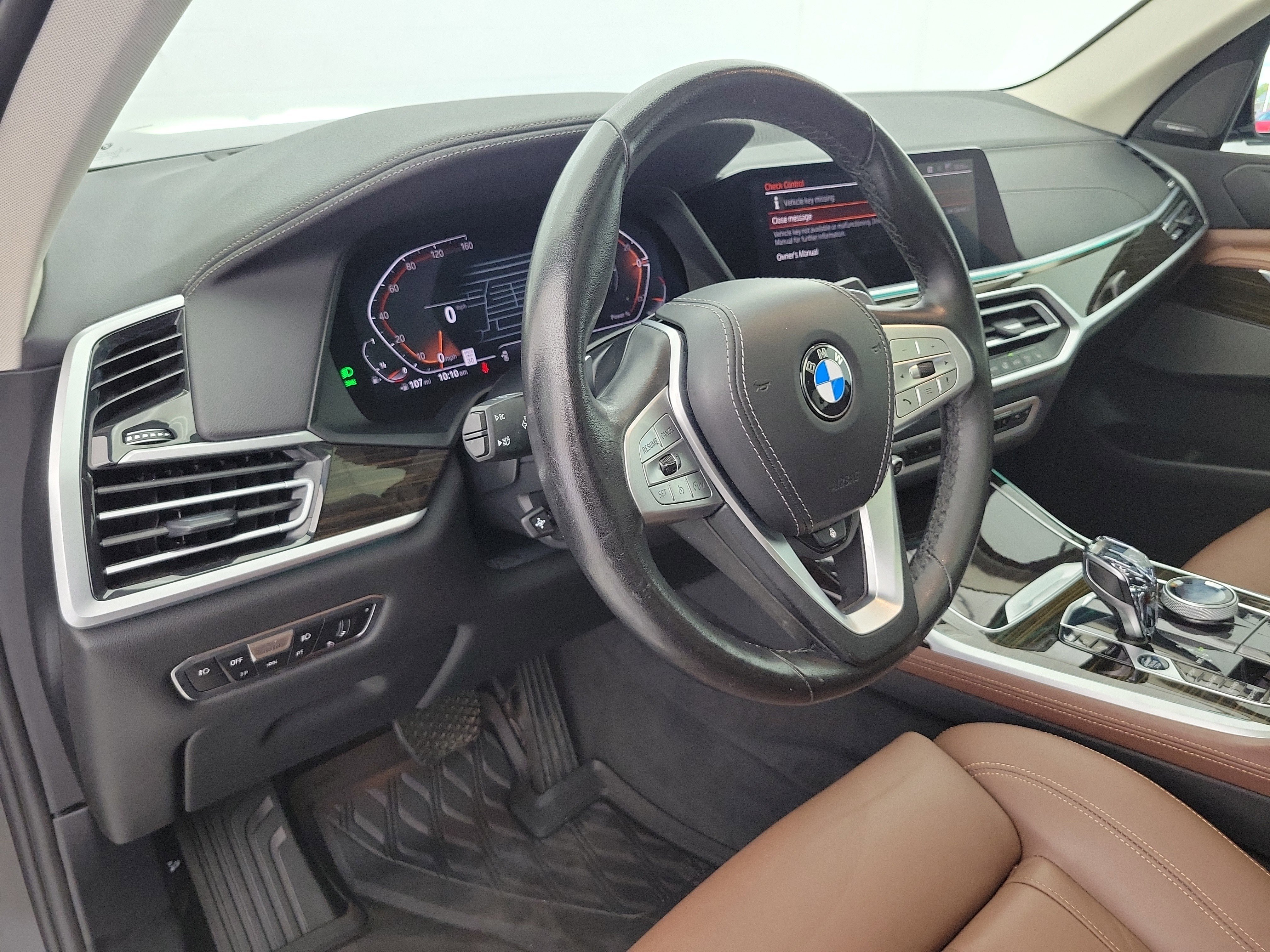 Used 2021 Black Sapphire Metallic BMW xDrive40i image 22