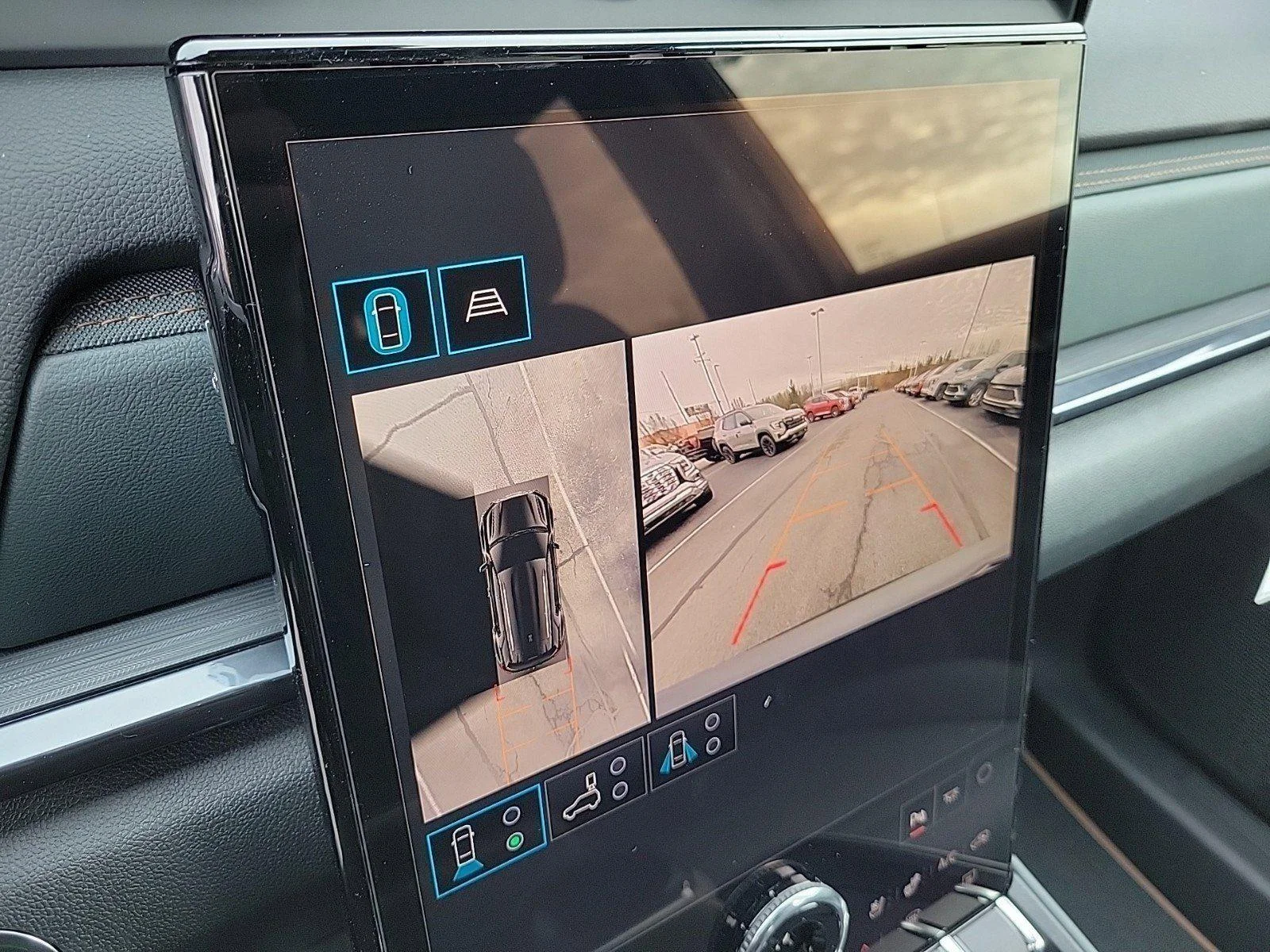 2026 GMC Terrain AT4 - Photo 26