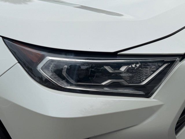 Used 2021 White Toyota XSE image 9