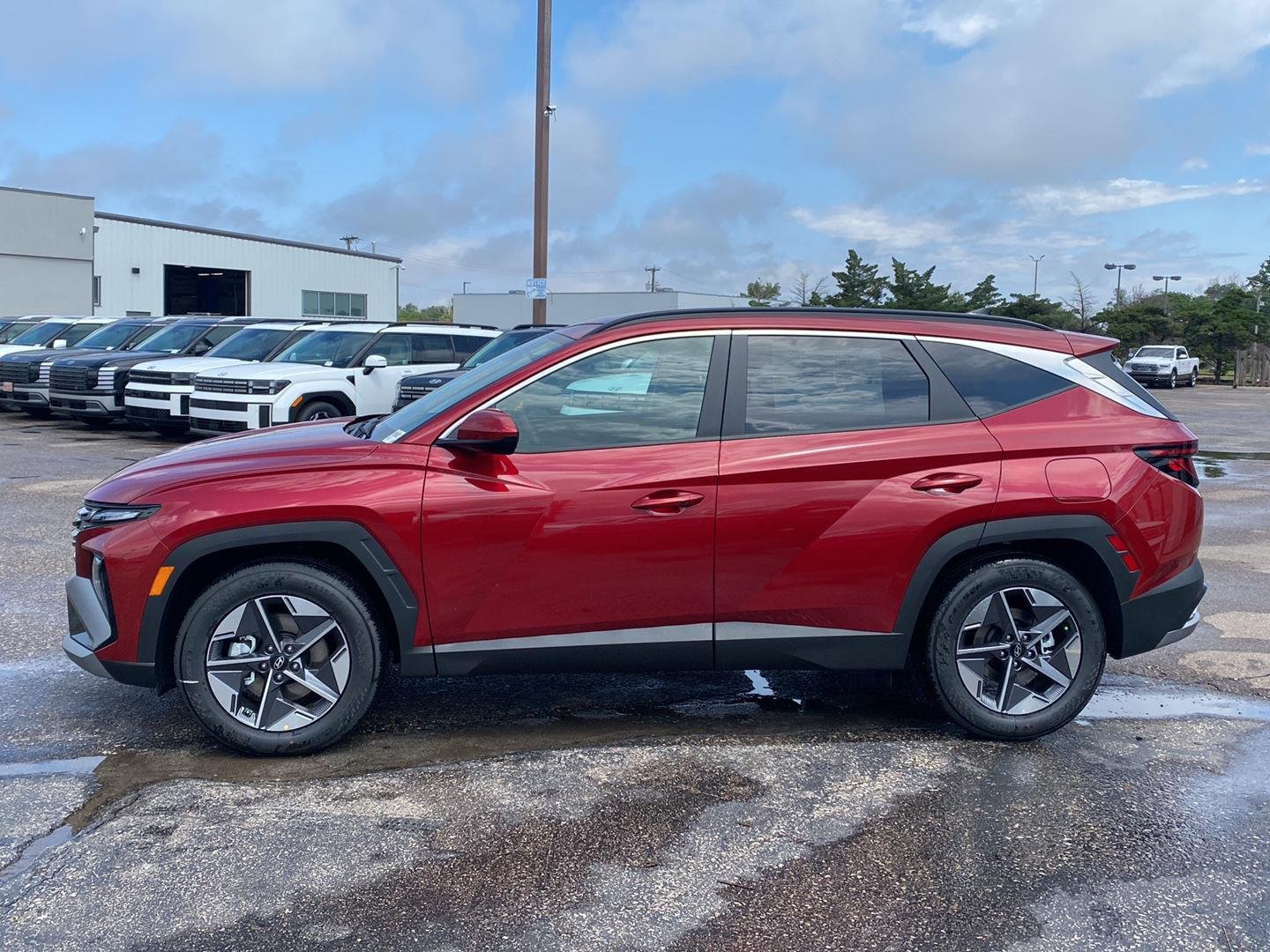 New 2026 Ultimate Red Hyundai SEL FWD image 2