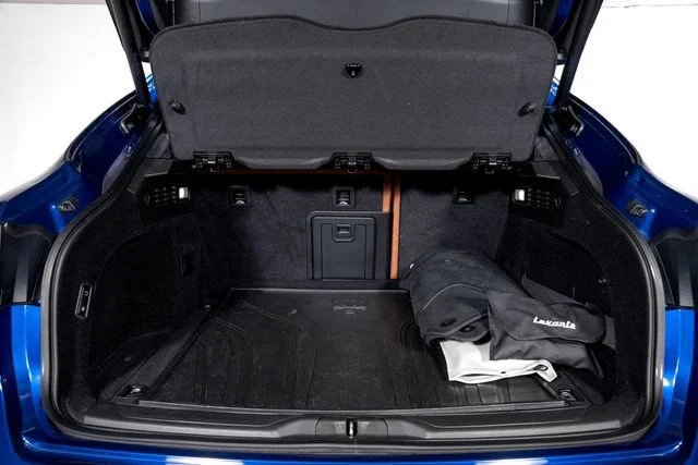 Used 2023 Blue Maserati GT image 5