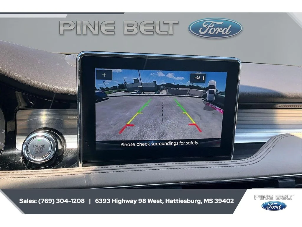 Used 2022 Infinite Black Metallic Clearcoat Lincoln Standard image 14