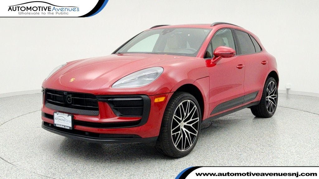 2024 Porsche Macan Base