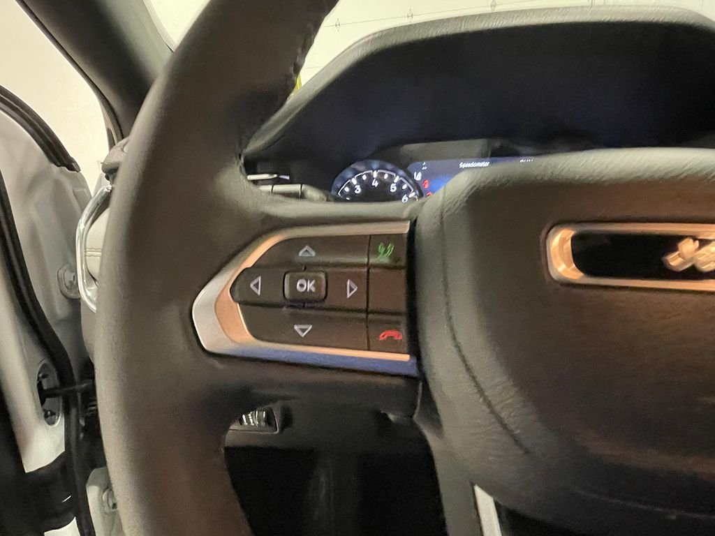 Used 2023 White Jeep Limited image 34