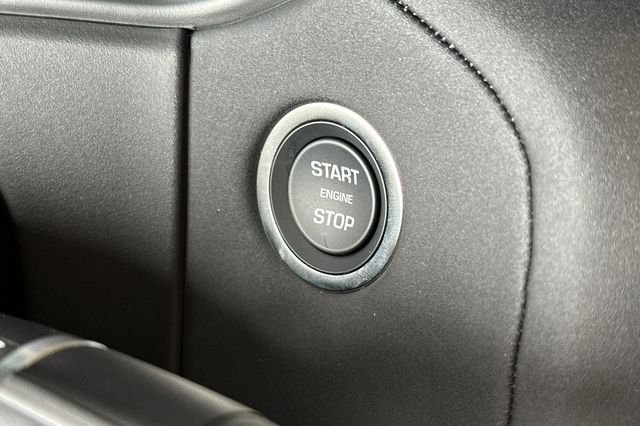 New 2026 Santorini Black Land Rover Dynamic SE image 21