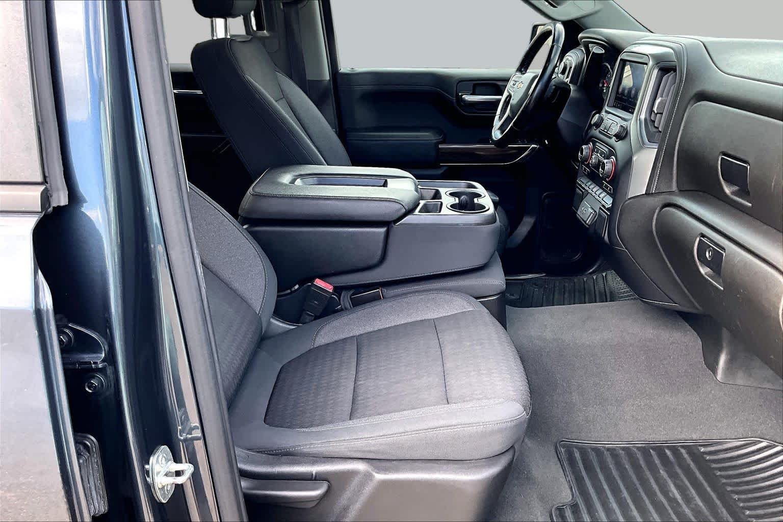 Used 2021 Shadow Gray Metallic Chevrolet LT image 9
