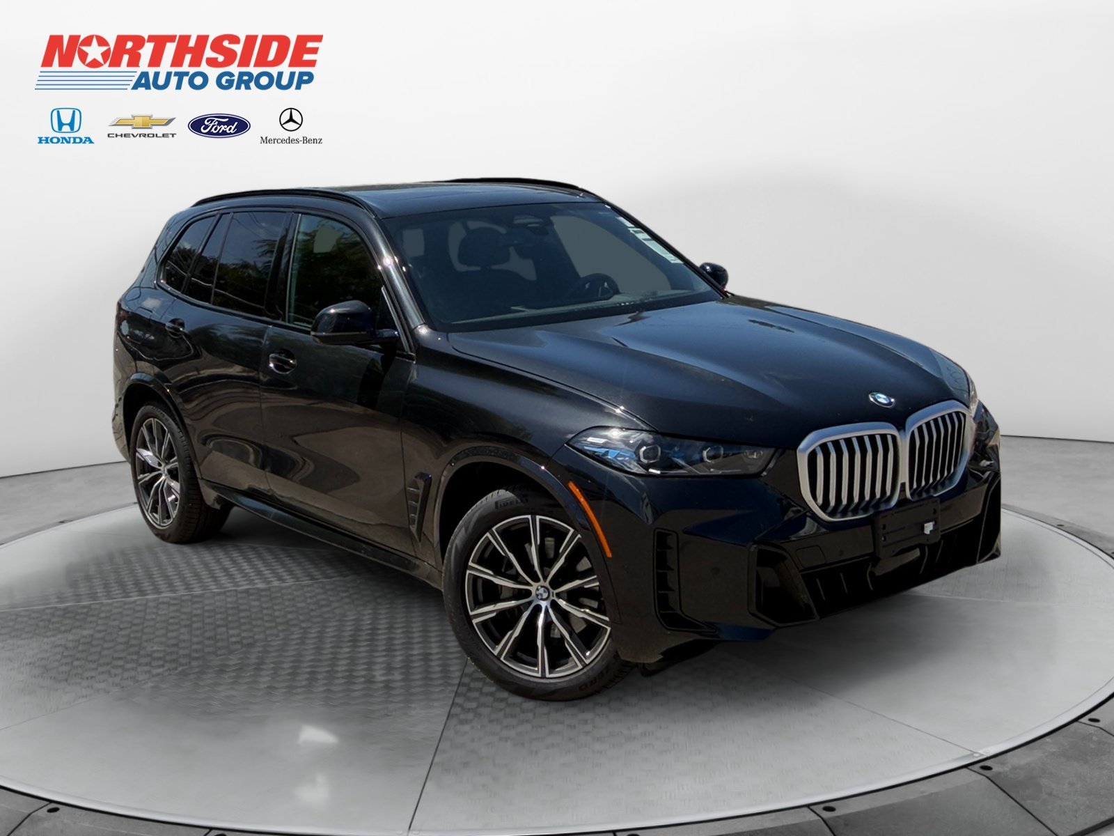 Used 2026 Black Sapphire Metallic BMW xDrive40i image 1