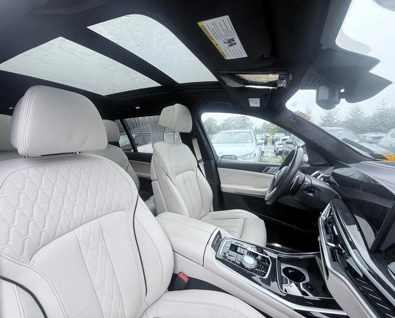 Used 2024 Brooklyn Grey Metallic BMW M60i image 9