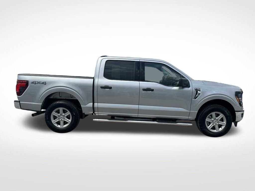 Used 2025 Silver Ford XLT image 7