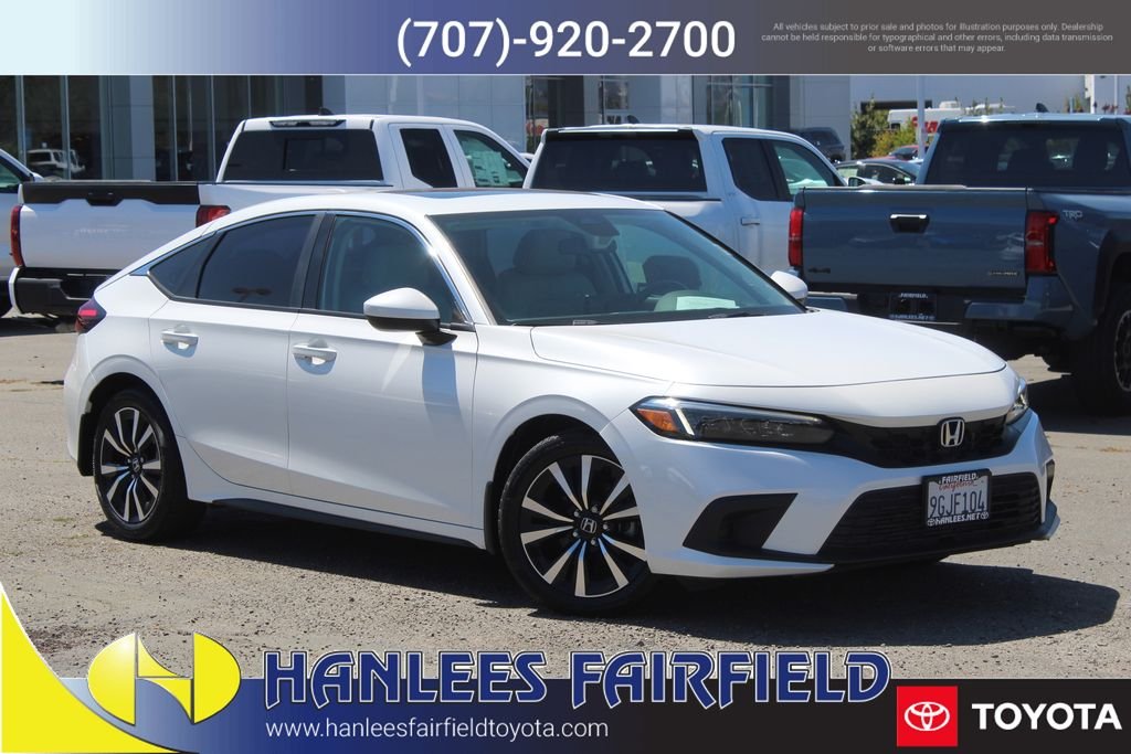 Used 2023  Honda EX-L image 1