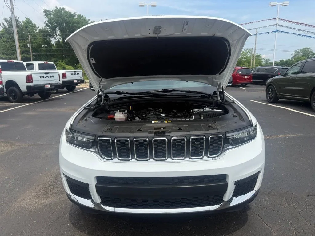 Used 2023 White Jeep Limited image 62