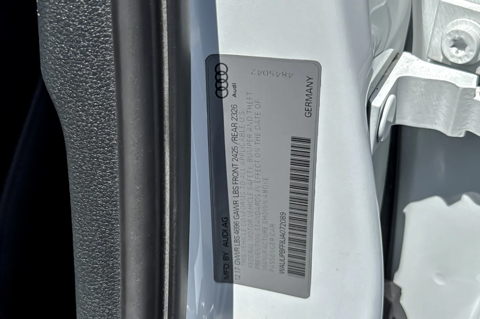Used 2018 WHITE METALLIC Audi Premium image 27