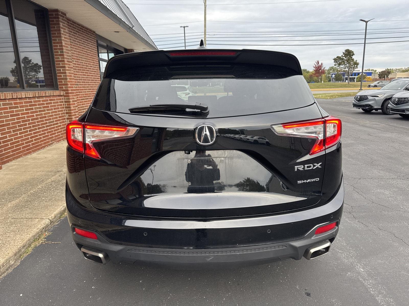 Used 2024 Majestic Black Pearl Acura SH-AWD w/Advance image 5